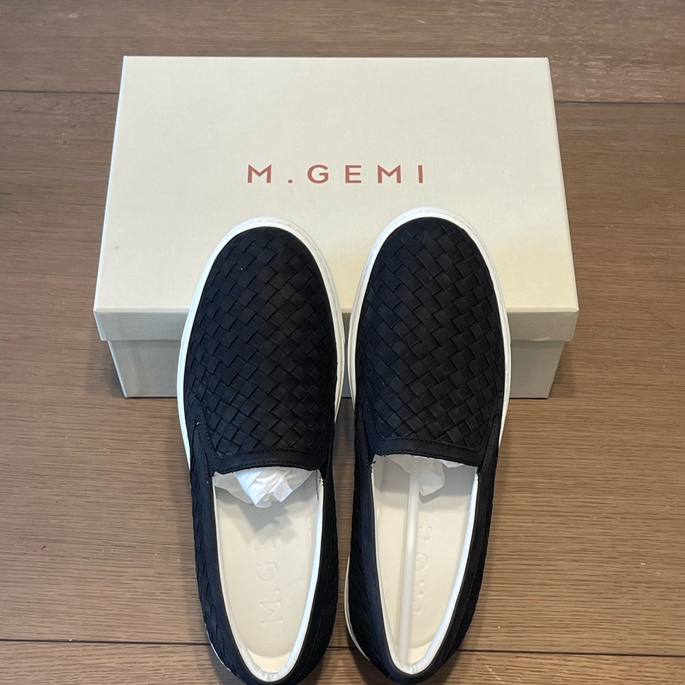 New M.Gemi sneakers. Very Comfortable. Ordered wrong size and missed return date